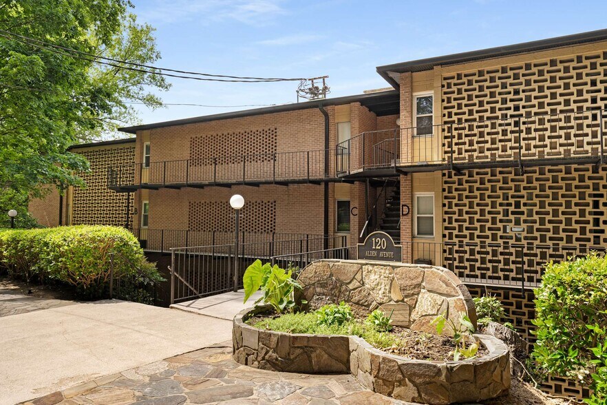 Building Photo - 120 Alden Ave NW