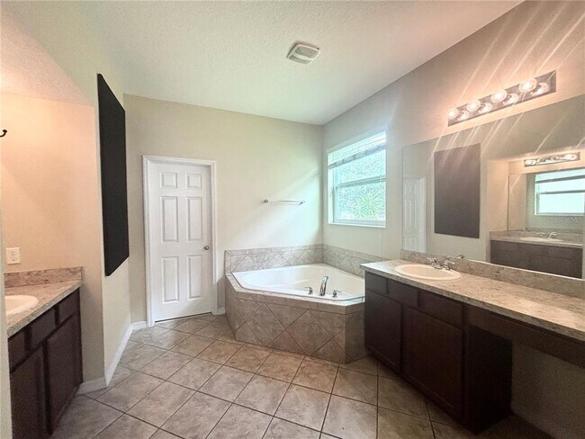 Building Photo - 3795 Marietta Way