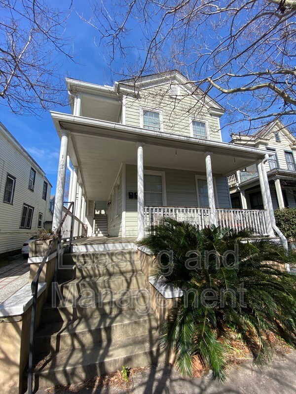 Primary Photo - 108 Fishburne St