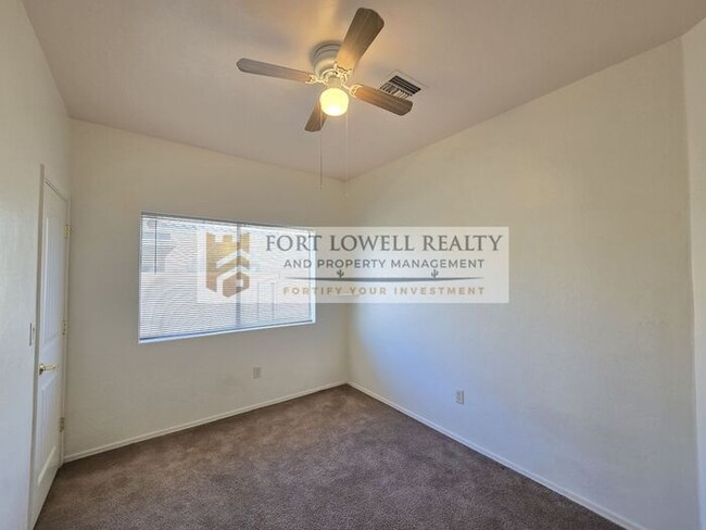 Building Photo - Spacious 3-Bed / 2-Bath Home in Central Tu...