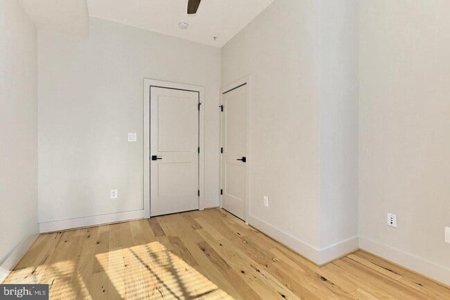 Building Photo - 523 Longfellow St NW