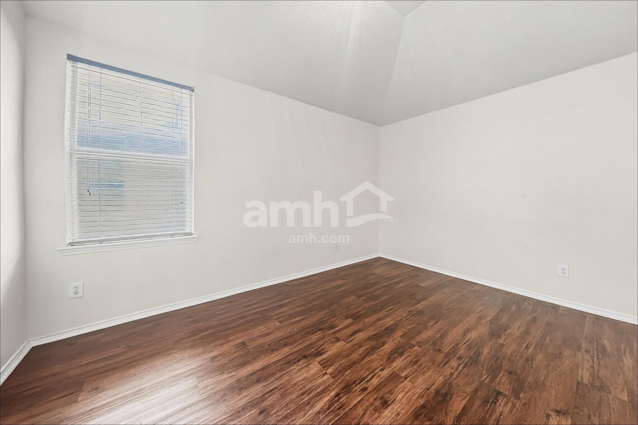 Building Photo - 10236 Coolidge Dr