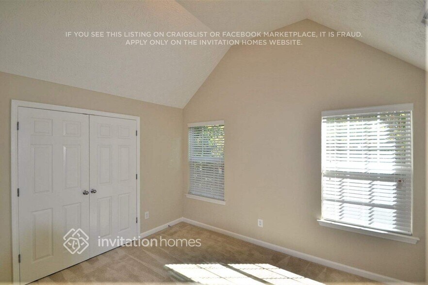 Building Photo - 559 Michael Cir