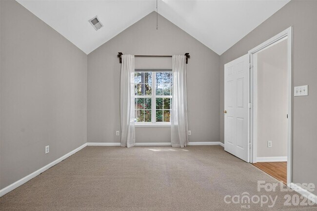 Building Photo - 9020 Roseton Ln