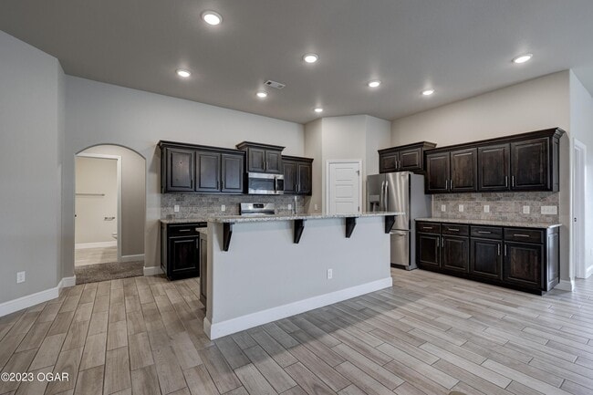 Building Photo - 2030 Mardale Cir