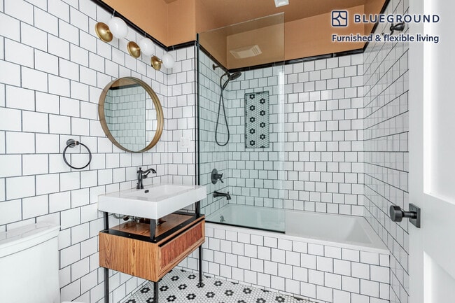 Building Photo - 187 Kent Ave