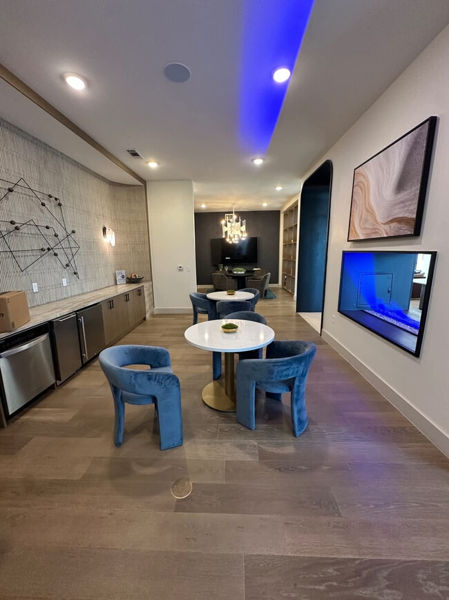 Building Photo - 12208 Tech Ridge Blvd