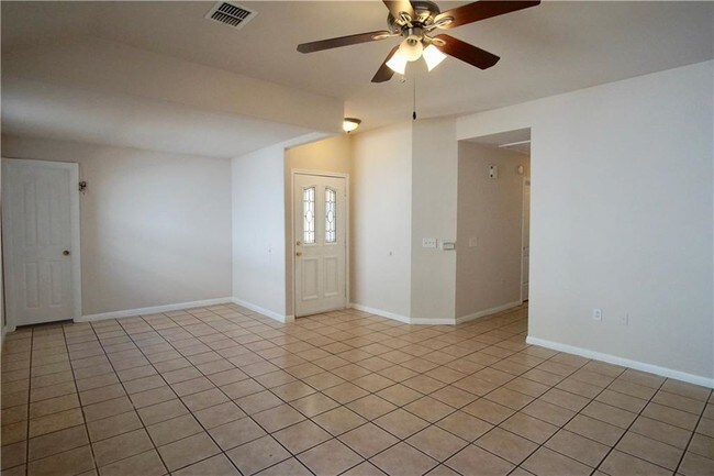 Building Photo - 4814 Walden Cir