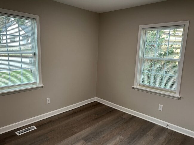 Building Photo - 2707 Patrick Ave