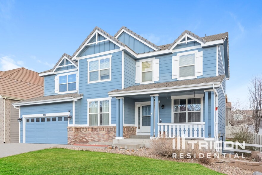 Primary Photo - 12997 Banyon Cir