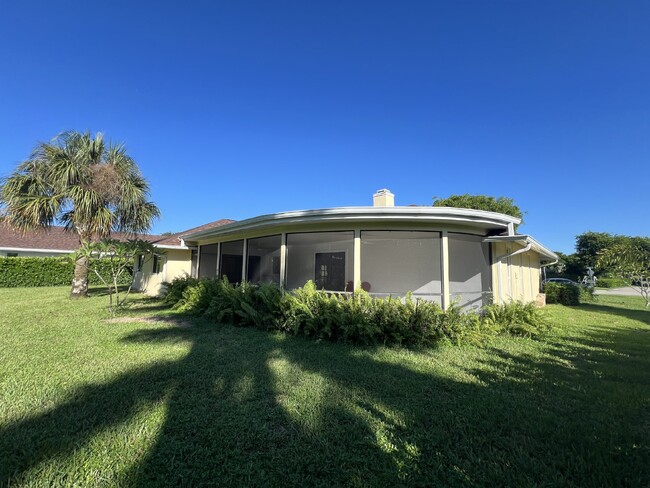 Building Photo - Updated 3-Bedroom Home with Spacious Yard ...