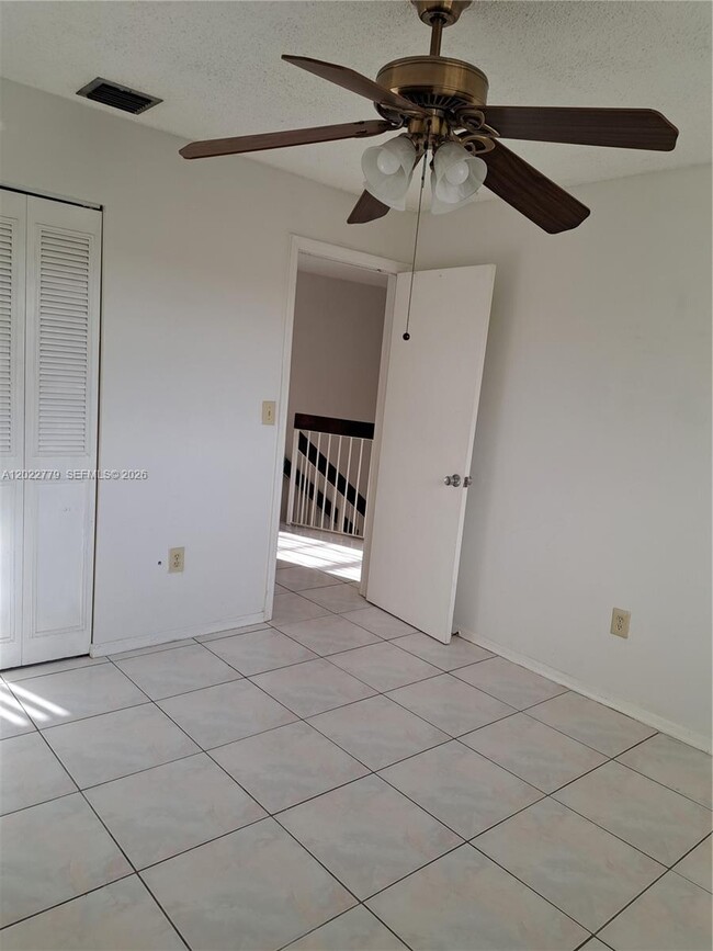 Building Photo - 6140 SW 129th Pl