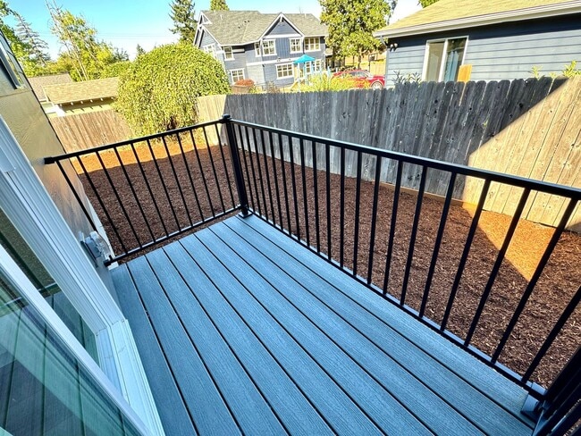 Building Photo - Newly Built 3 Bed, 2.5 Bath Cottage Homes with Washer & Dryer