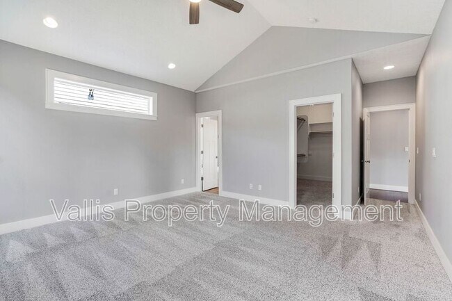 Building Photo - 5669 Cinnamon Teal St SE