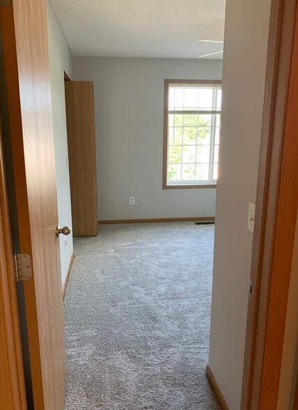 Master bedroom - 7708 Arboretum Village Cir