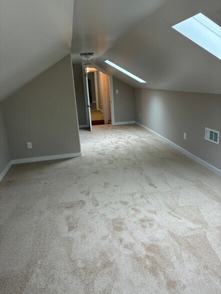 Building Photo - 14220 Ranch Rd