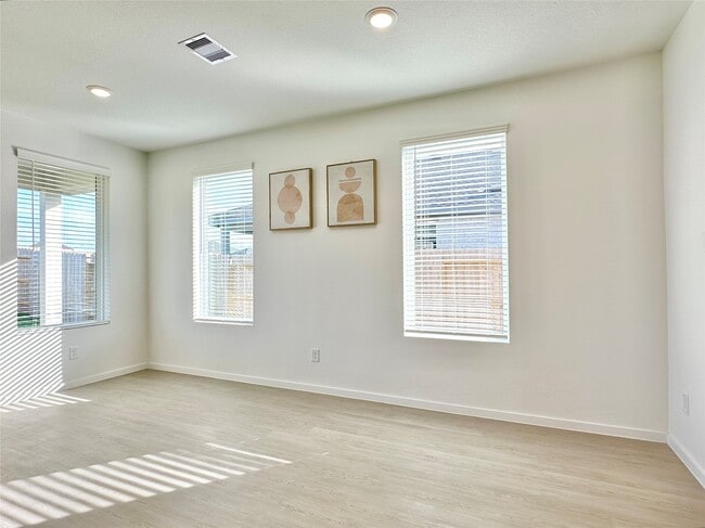 Building Photo - 2524 Lago Costa Dr