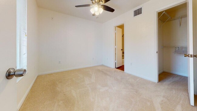 Building Photo - University Place Condo - Building 515, Unit 201