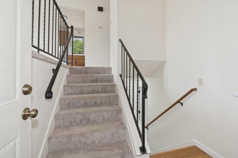 Building Photo - 8983 Vinewood Ln N