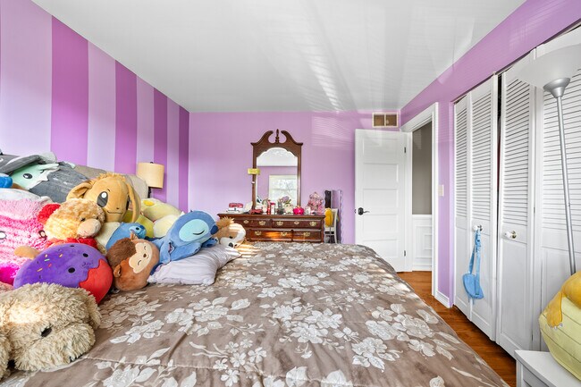 Building Photo - 12755 S Elizabeth Dr