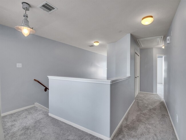 Building Photo - 13035 Jasmine Park Ln