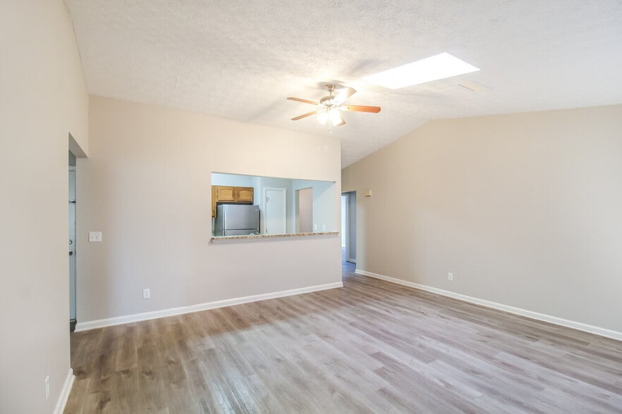 Building Photo - 5649 La Fleur Trail