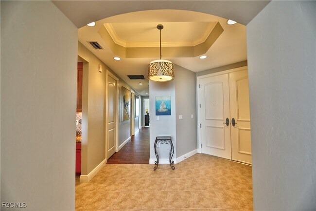 Building Photo - 2104 W First St