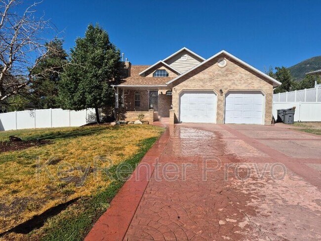 Building Photo - 75 S Astor Ln