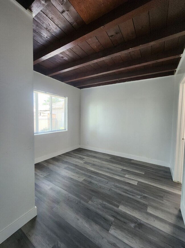 Building Photo - 432 N 15th St