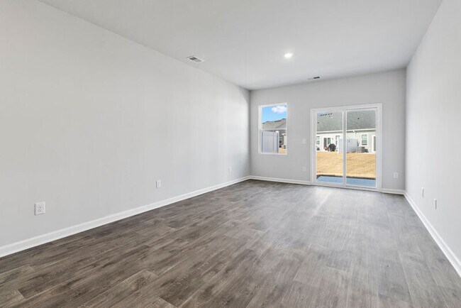 Building Photo - 129 Hoffman Park Drive