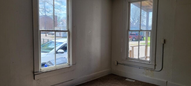 Building Photo - 39 N Brownell St