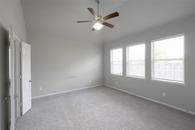 Building Photo - 24238 Golden Fallow Dr