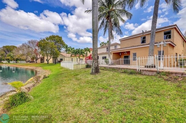Building Photo - 3829 NW 62nd Ct