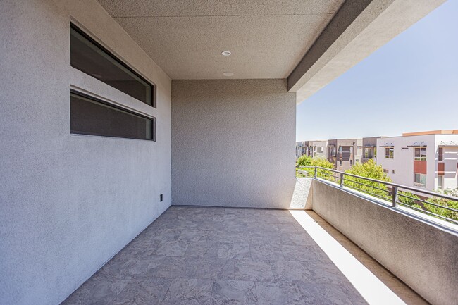 Building Photo - Ridges in Summerlin