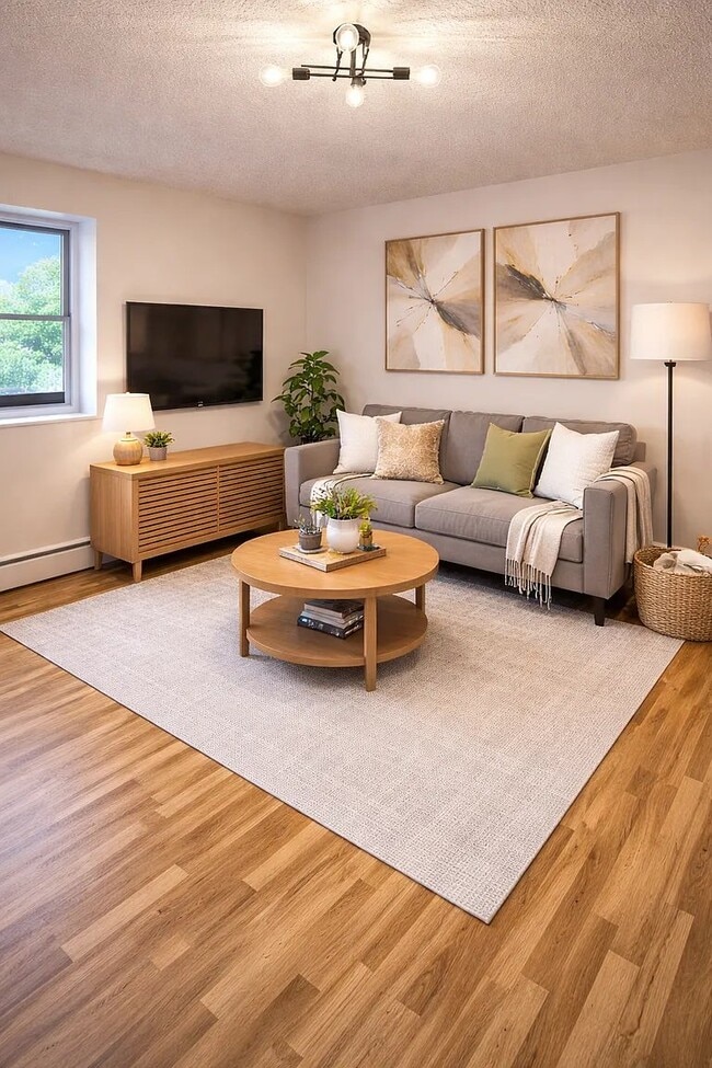 Building Photo - 62-70 Main St