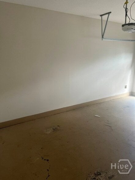 Building Photo - 107 Ventura Pl