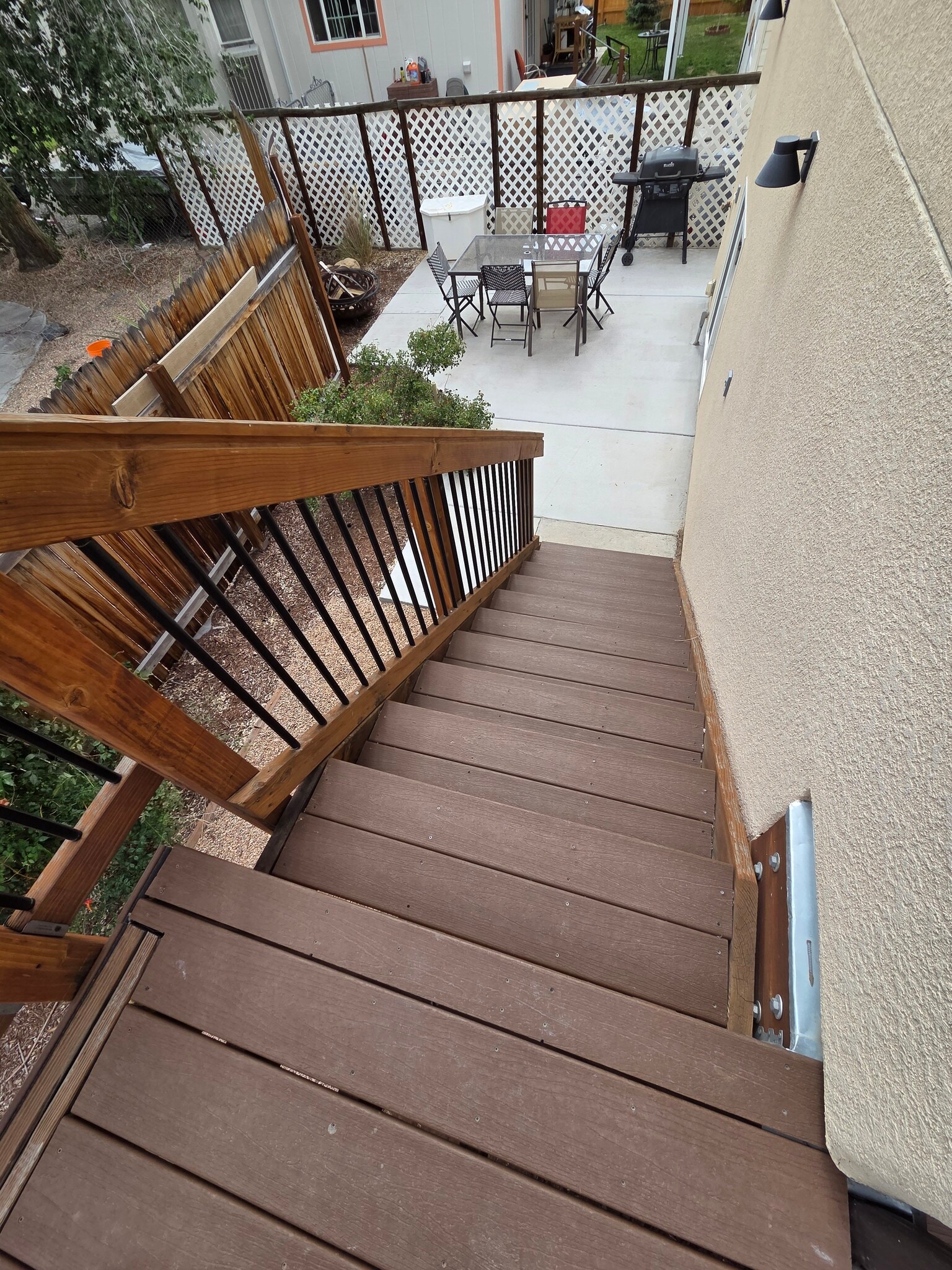 Building Photo - 1392 Pinyon Ave