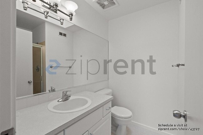 Building Photo - 11570 Stone Ave N