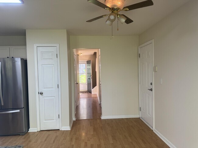 Building Photo - 1410 Juniper Hills Ln