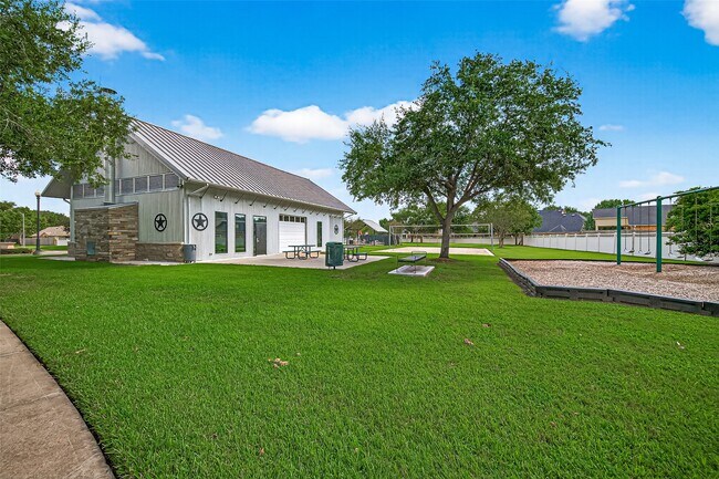 Building Photo - 2815 Sage Creek Ct