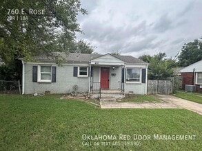 Building Photo - 760 E Rose Dr