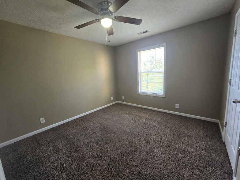 Building Photo - 812D Oak Arbor Ct