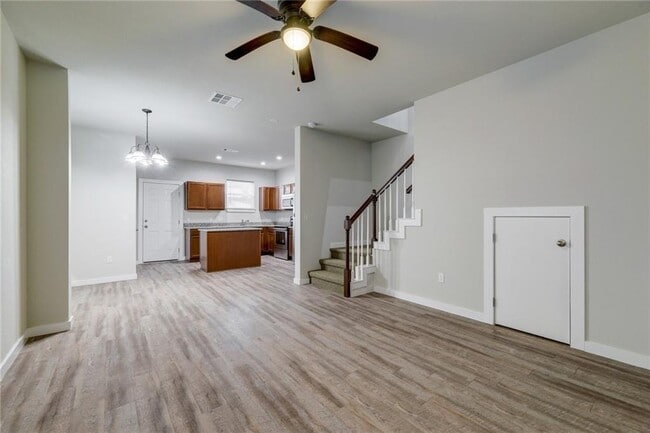 Building Photo - 906 Quartz Ct