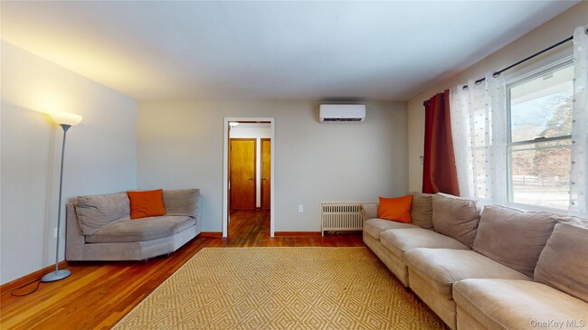 Building Photo - 178 Barnes Rd