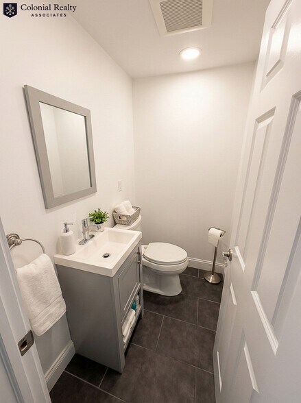 Building Photo - 9 Sexton St