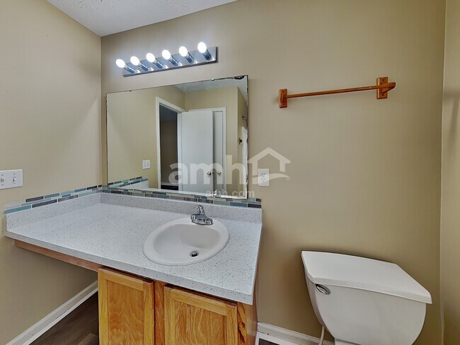 Building Photo - 5705 Valhalla Way