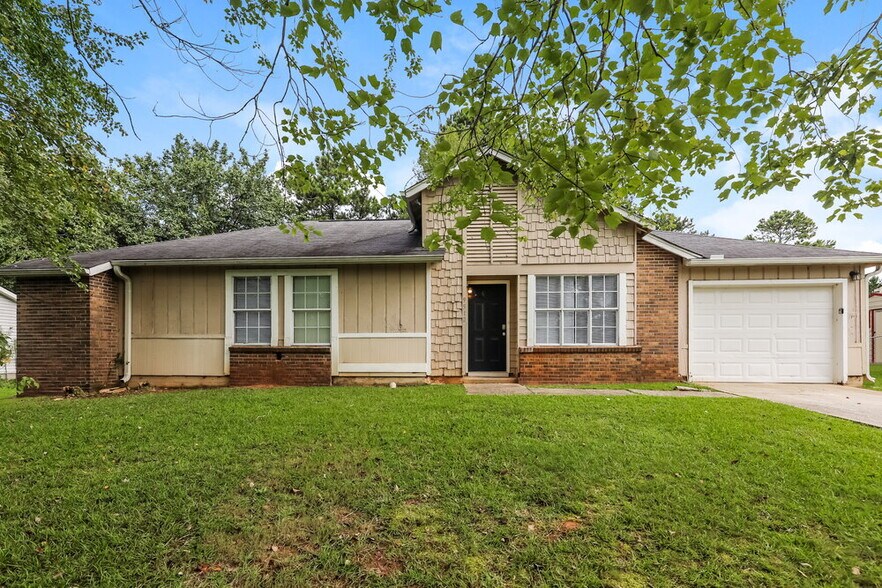 Primary Photo - 9512 Forest Knoll Dr