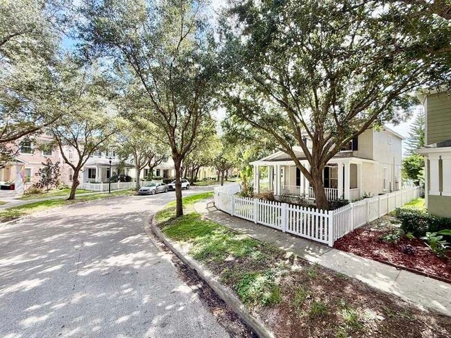 Building Photo - 16221 Bridgewalk Dr