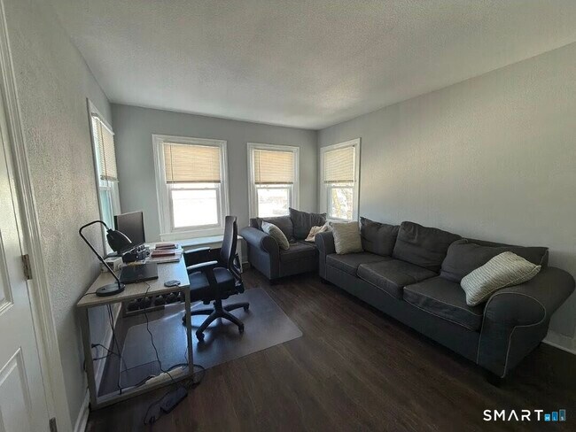 Building Photo - 1163 W Main St