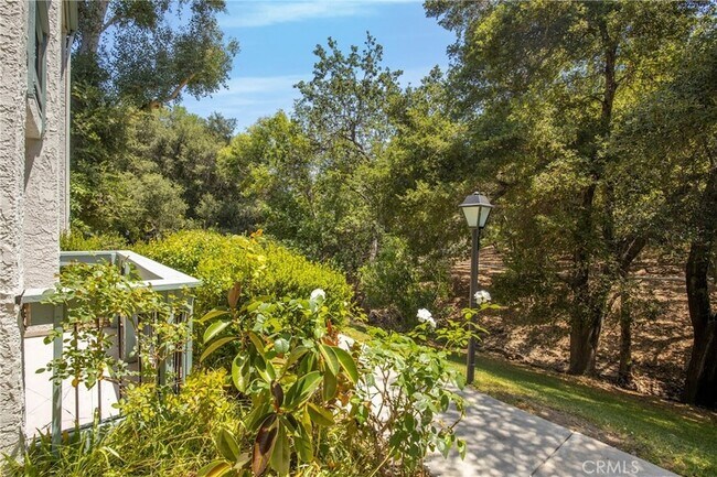 Building Photo - 23637 Park Capri